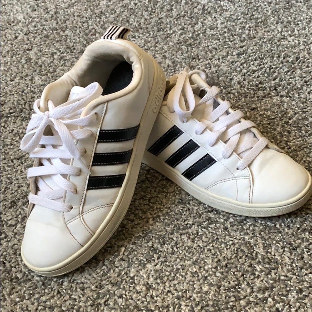 Adidas Grand Court Sneakers